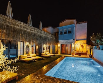 Alacati Paradise Hotel,,1 star