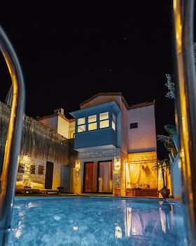 Alacati Paradise Hotel,,1 star