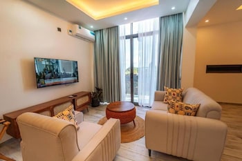 The Mist Hotel Entebbe,,3 star