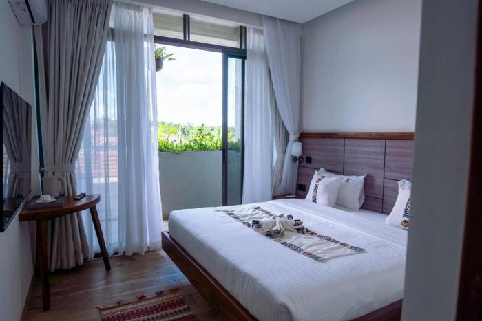 the mist hotel entebbe