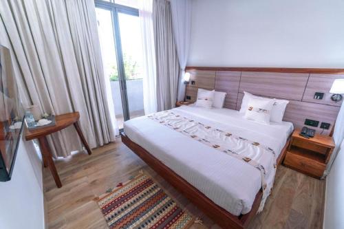the mist hotel entebbe