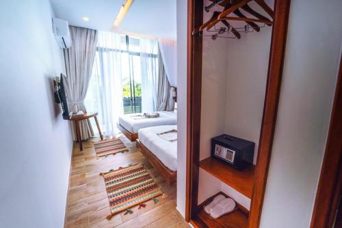 the mist hotel entebbe