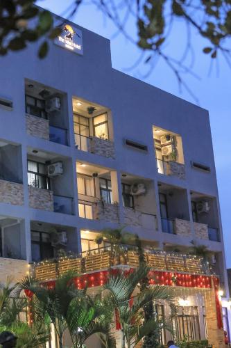 the mist hotel entebbe