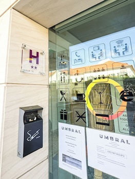 hotel 13 de outubro by umbral