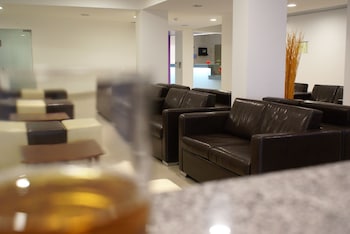 Hotel 13 De Outubro By Umbral,,2 star