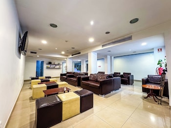 hotel 13 de outubro by umbral