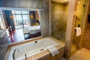 landmark mekong riverside hotel