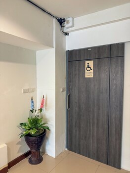 pl residence hotel patamnak soi 3
