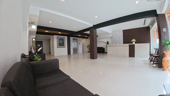 Pl Residence Hotel Patamnak Soi 3,,2 star