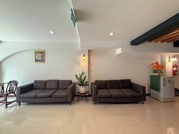 pl residence hotel patamnak soi 3