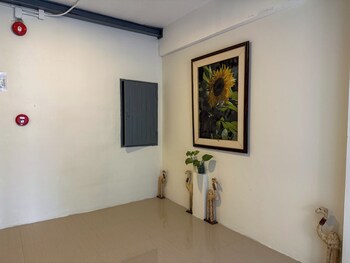 pl residence hotel patamnak soi 3