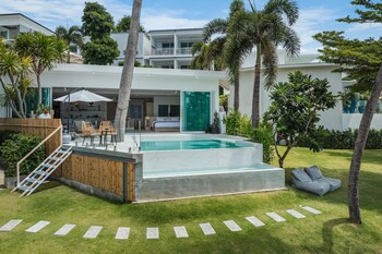 secret tides luxury beachfront villas