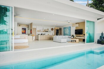secret tides luxury beachfront villas