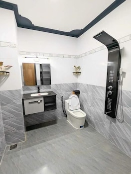 Kami Hotel,,2 star