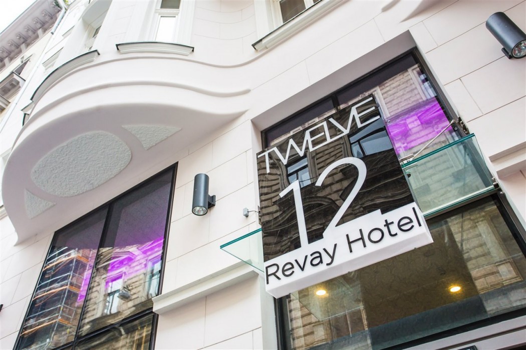 12 revay hotel