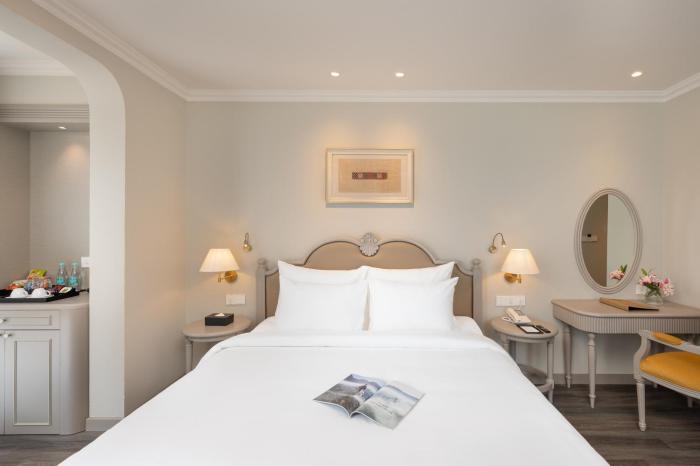 hotel montmartre de sapa