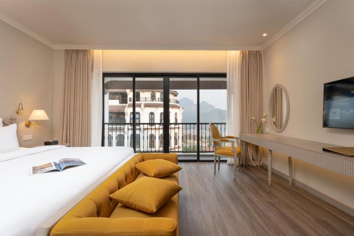 hotel montmartre de sapa