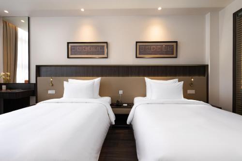 hotel montmartre de sapa