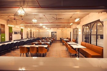 hotel vanshi vat