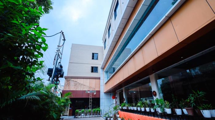 hotel vanshi vat