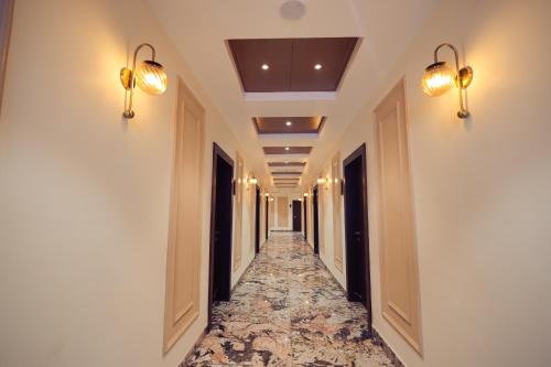 hotel vanshi vat