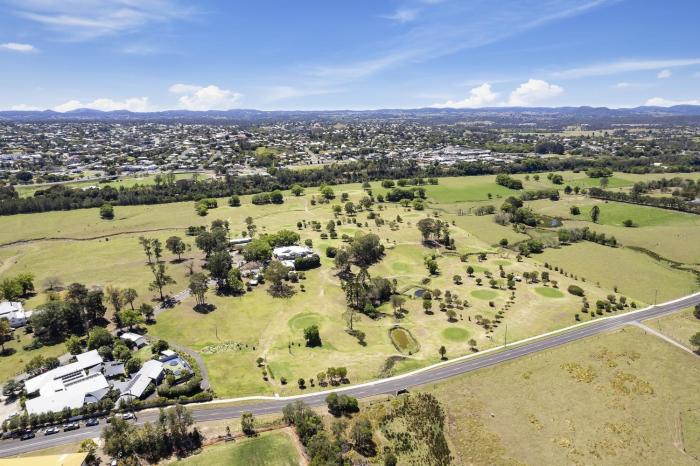 gunabul homestead and golf course