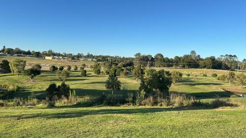 gunabul homestead and golf course