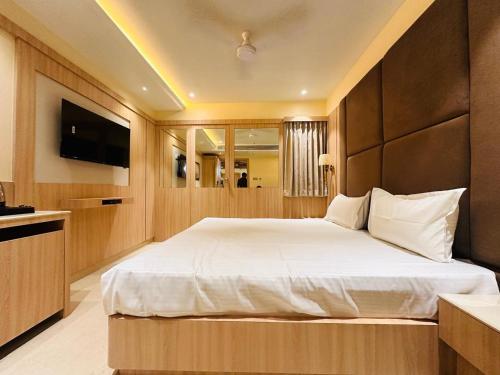 hotel the elite