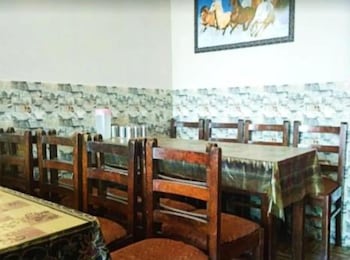 Kiran Homestay Naukuchia Tal Rd,,2 star
