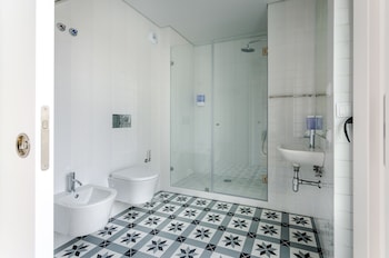 lisbon serviced apartments liberdade