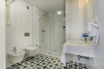 lisbon serviced apartments liberdade