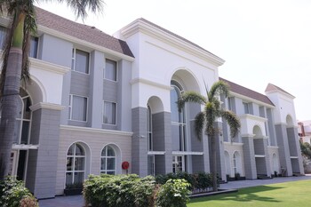 ranveer the garden resort
