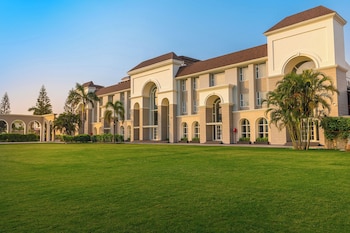 ranveer the garden resort