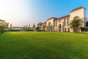 ranveer the garden resort