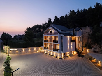 forest park hotel kruje