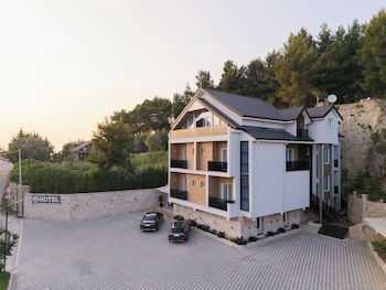 forest park hotel kruje