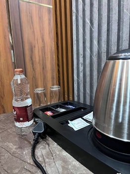 the canvas hotel