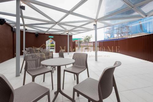 sunsuria forum premier suites setia alam