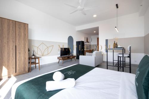 sunsuria forum premier suites setia alam
