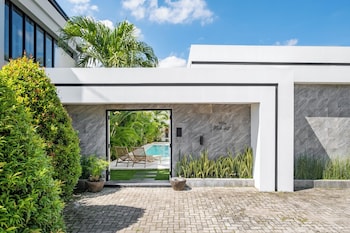 villa malaikat