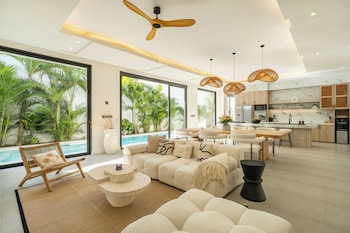 villa malaikat
