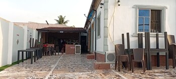 real pandd hotel and suites