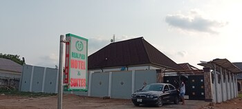 real pandd hotel and suites