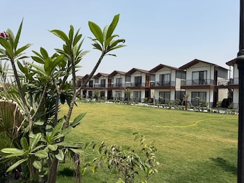 Aayovea Hotels & Resorts, Ayodhya,,3 star