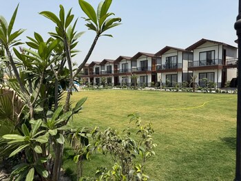 aayovea hotels and resorts ayodhya