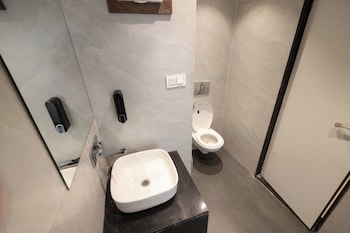Vikramaditya Panposh Rd,,2 star