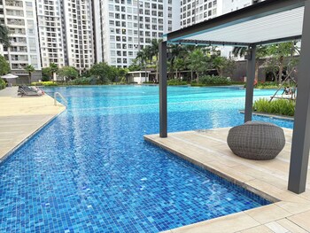 sunrise riveside luxury apartment