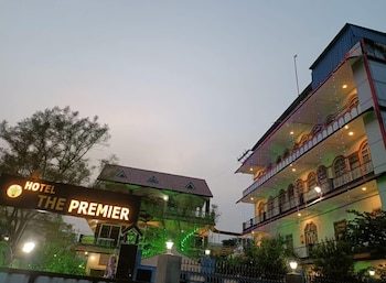 The Premier - Hajipur Rd,,2 star