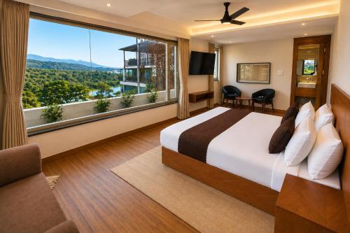 hotel the montara near ganga ghat