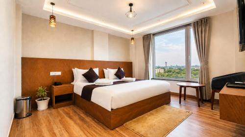 hotel the montara near ganga ghat